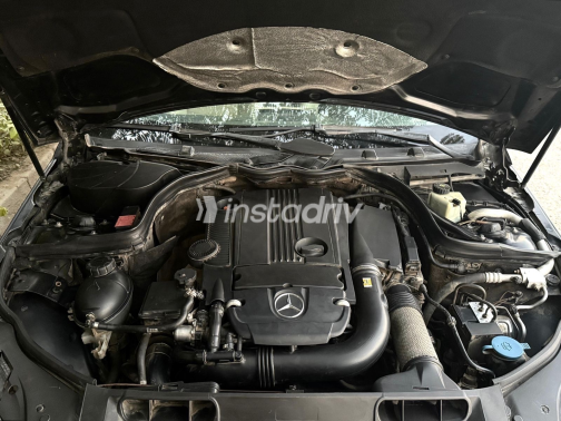 Mercedes C 250 2011 Black Automatic Used for Sale in Giza - 6