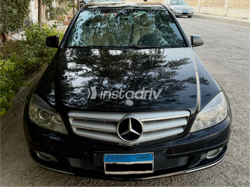 Mercedes C 250 2011 Black Automatic Used for Sale in Giza - 7
