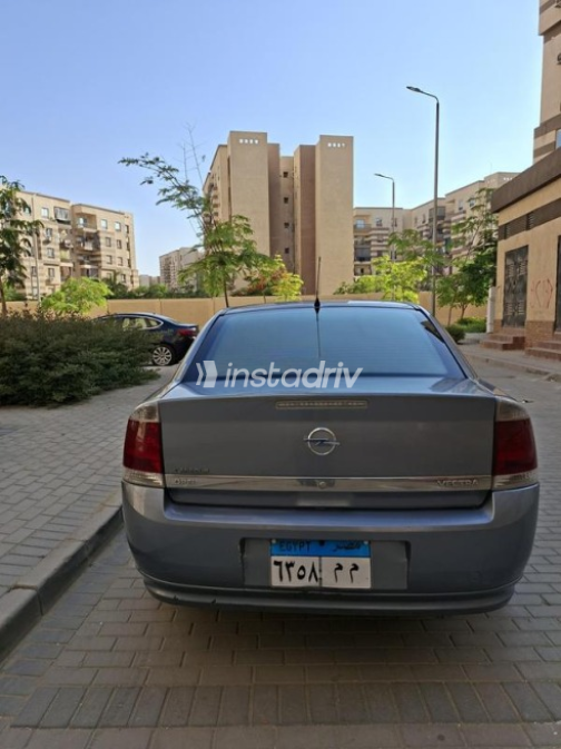 Opel Vectra 2008 White Automatic Used for Sale in Pyramids Gardens - 4