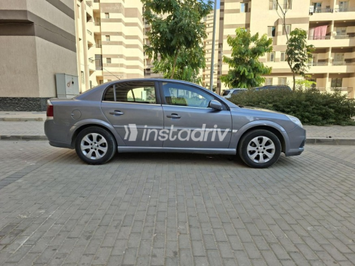 Opel Vectra 2008 White Automatic Used for Sale in Pyramids Gardens - 5