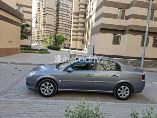 Opel Vectra 2008 White Automatic Used for Sale in Pyramids Gardens - 6