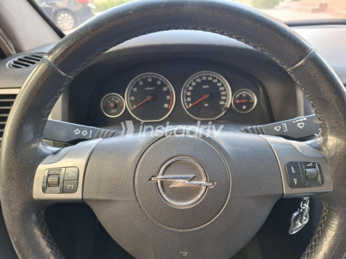 Opel Vectra 2008 White Automatic Used for Sale in Pyramids Gardens - 7