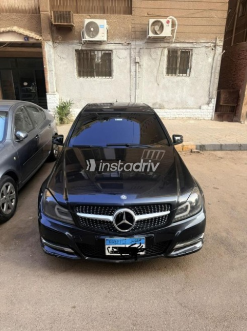 Mercedes C 180 2012 Black Automatic Used for Sale in Mohandessin - 1