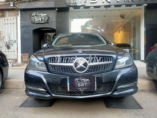 Mercedes C 180 2012 Black Automatic Used for Sale in Mohandessin - 9