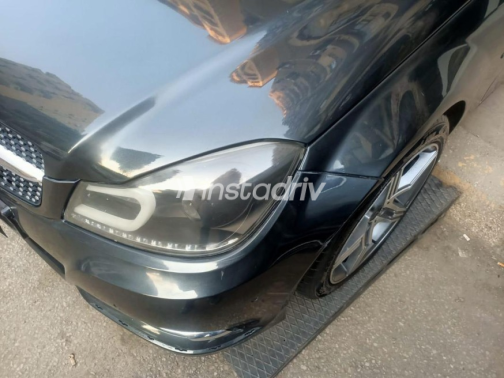 Mercedes C 180 2012 Black Automatic Used for Sale in Mohandessin - 10