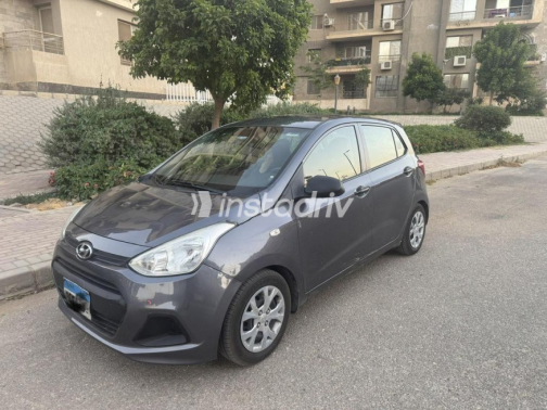 Hyundai Grand i10 2015 Dark Gray Automatic Used for Sale in Cairo - 1
