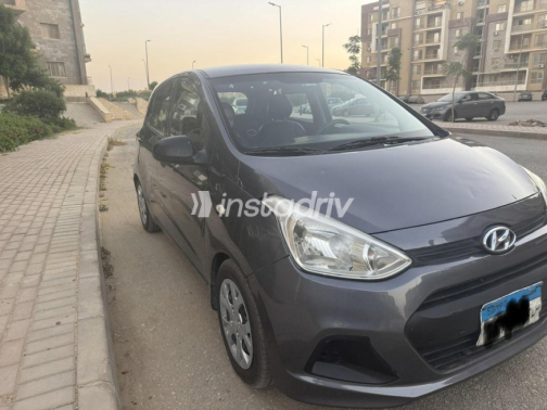 Hyundai Grand i10 2015 Dark Gray Automatic Used for Sale in Cairo - 2