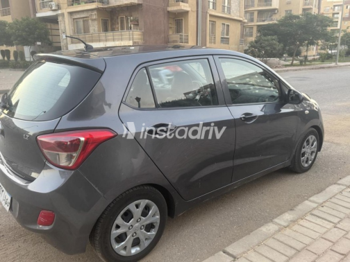 Hyundai Grand i10 2015 Dark Gray Automatic Used for Sale in Cairo - 7