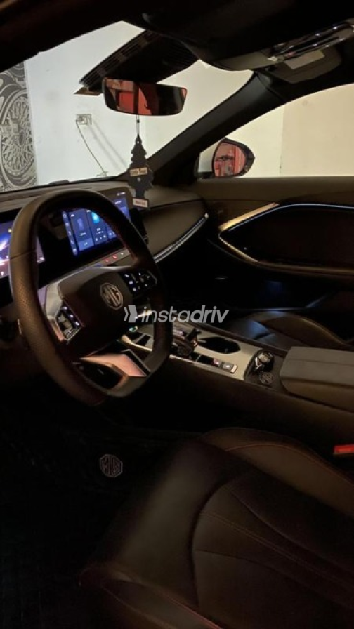 ام جى 7 2025 أبيض أوتوماتيك مستعملة للبيع في القاهرة - 8