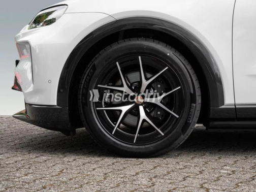 Porsche Cayenne 2026 White Automatic Used for Sale in Cairo - 7