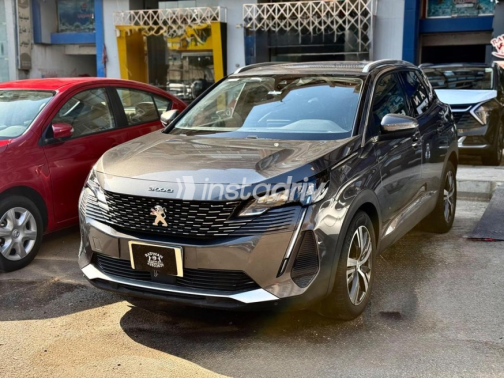 Peugeot 3008 2021 Gray Automatic Used for Sale in Nasr city - 7