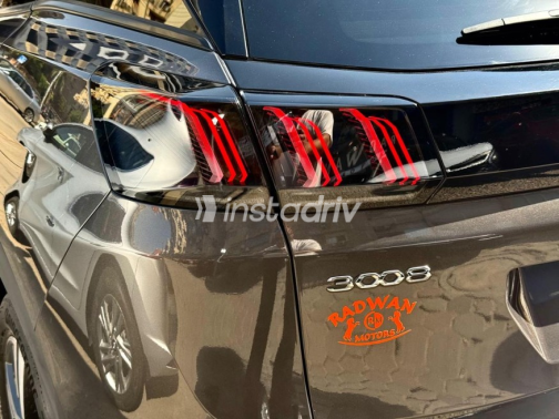 Peugeot 3008 2021 Gray Automatic Used for Sale in Nasr city - 8