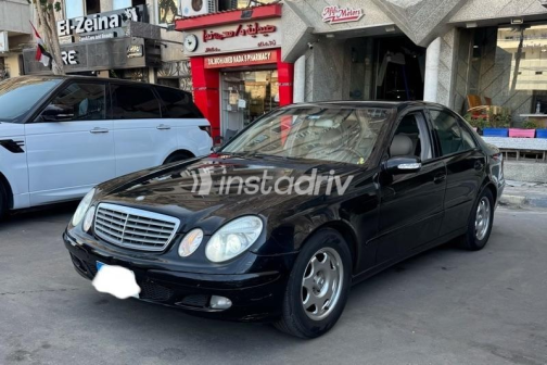 مرسيدس E 200 2004 أسود أوتوماتيك مستعملة للبيع في الإسكندرية - 3