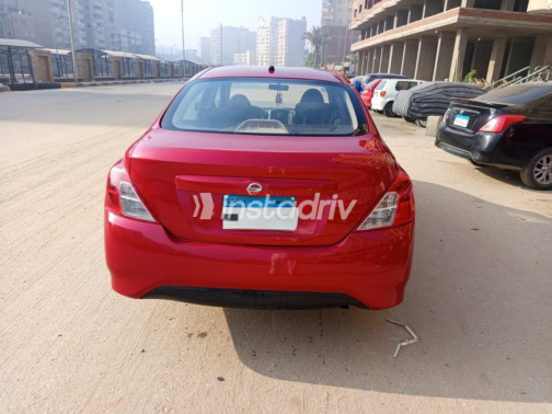 Nissan Sunny 2018 Red Automatic Used for Sale in Giza - 3