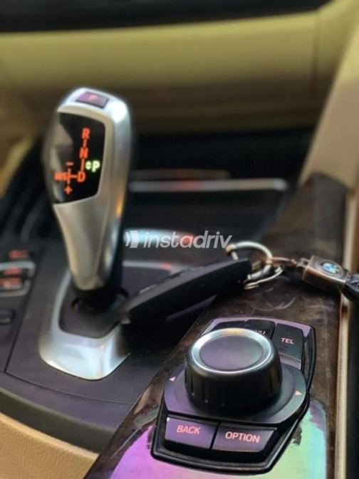 بي ام دبليو 316 2013 أبيض أوتوماتيك مستعملة للبيع في ديرب نجم - 5