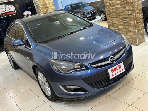 Opel Astra 2013 Dark Blue Automatic Used for Sale in Pyramids Gardens - 7