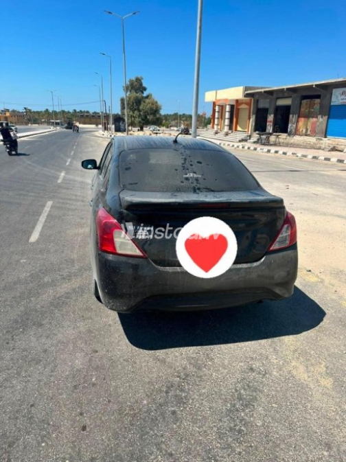Nissan Sunny 2021 White Automatic Used for Sale in Greater Cairo ( Cairo + Giza) - 3