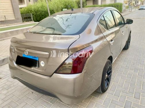 Nissan Sunny 2021 White Automatic Used for Sale in Greater Cairo ( Cairo + Giza) - 3