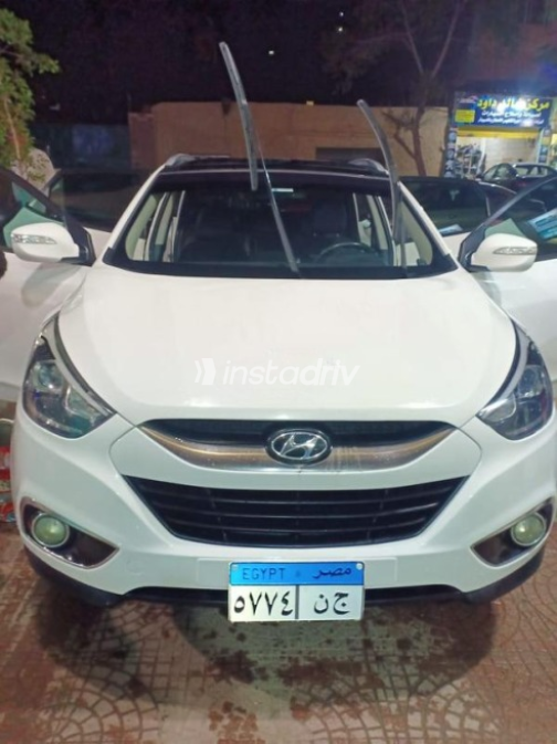 Hyundai IX 35 2015 White Automatic Used for Sale in Beni Suef - 2