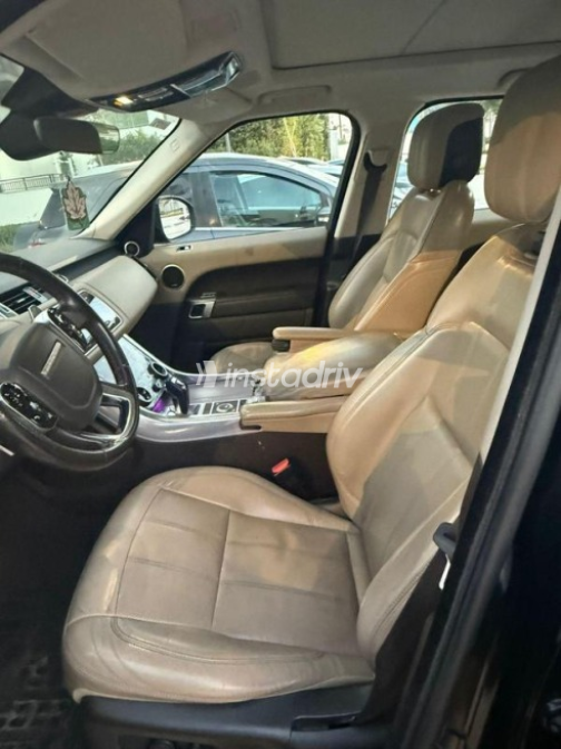 Land Rover Range Rover Sport 2020 Black Automatic Used for Sale in Cairo - 2