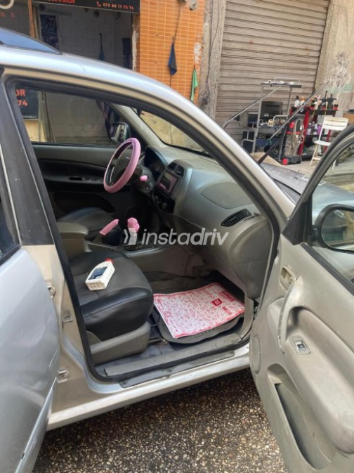 Chery Tiggo 3 2010 Silver Automatic Used for Sale in Alexandria - 3