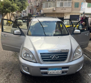 Chery Tiggo 3 2010 Silver Automatic Used for Sale in Alexandria