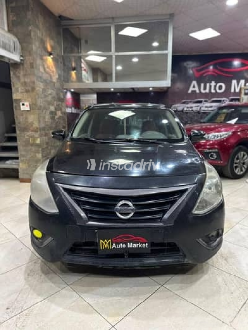 Nissan Sunny 2015 Black Automatic Used for Sale in Giza - 1