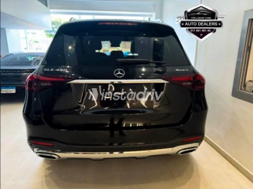 Mercedes GLE 450 2025 Black Automatic Used for Sale in Cairo - 2