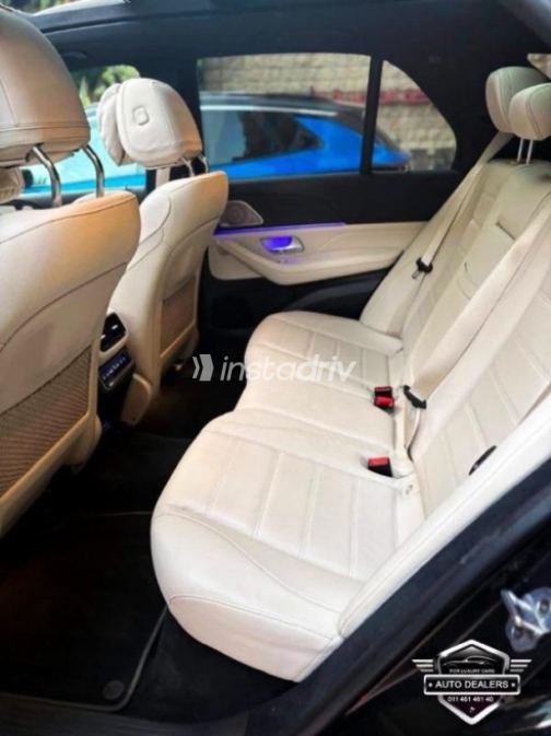 Mercedes GLE 450 2025 Black Automatic Used for Sale in Cairo - 9