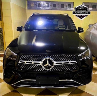 مرسيدس جي ال اي 450 2025 أسود أوتوماتيك مستعملة للبيع في القاهرة