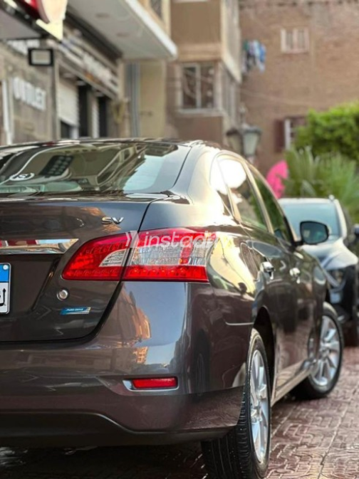 Nissan Sentra 2025 Brown Automatic Used for Sale in Faiyum - 4
