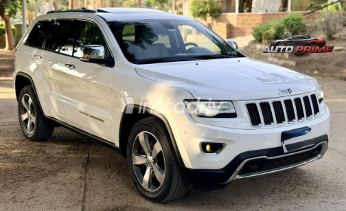 Jeep Grand Cherokee 2016 White Automatic Used for Sale in Cairo - 5