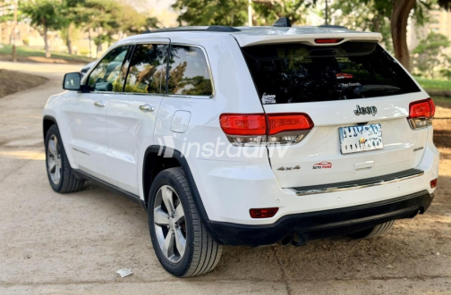Jeep Grand Cherokee 2016 White Automatic Used for Sale in Cairo - 8