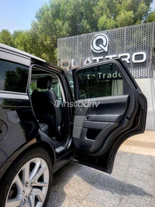 Land Rover Range Rover Sport 2021 Black Automatic Used for Sale in Sheikh Zayed City - 7