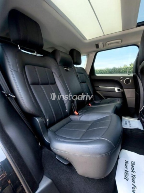 Land Rover Range Rover Sport 2021 Black Automatic Used for Sale in Sheikh Zayed City - 10