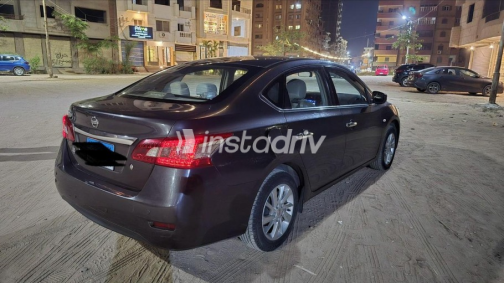 Nissan Sentra 2020 Dark Gray Automatic Used for Sale in Banha - 6