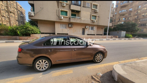 Seat Toledo 2019 Brown Automatic Used for Sale in Maadi - 1