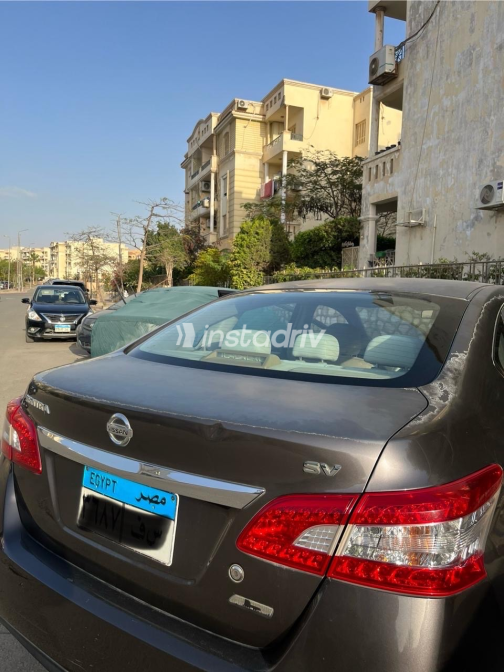 نيسان سنترا 2019 رمادي أوتوماتيك مستعملة للبيع في الجيزة - 8