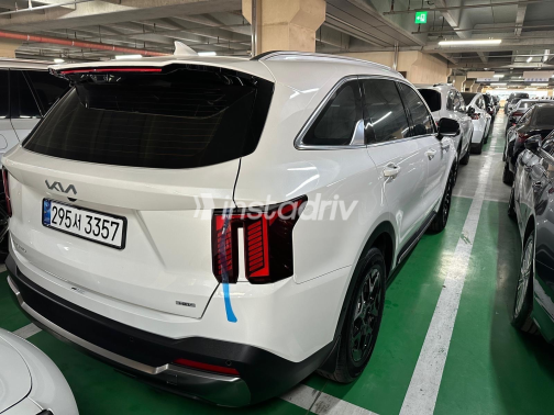Kia Sorento 2025 White Automatic Used for Sale in Giza - 8