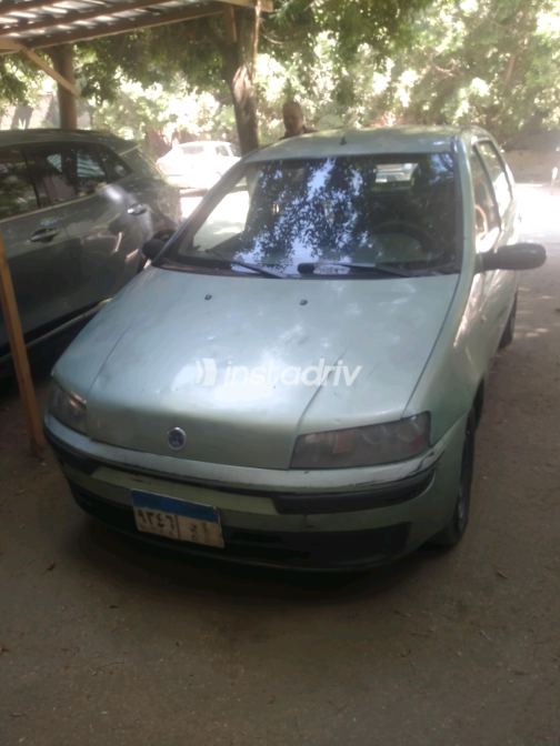 Fiat Punto 2002 Turquoise Manual Used for Sale in El Haram - 4