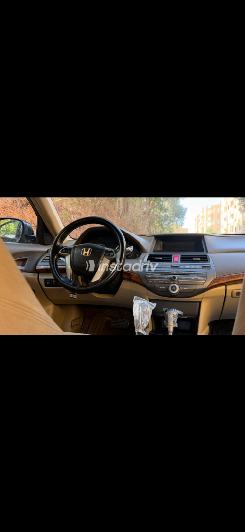 Honda Accord 2009 Black Automatic Used for Sale in El Haram - 2