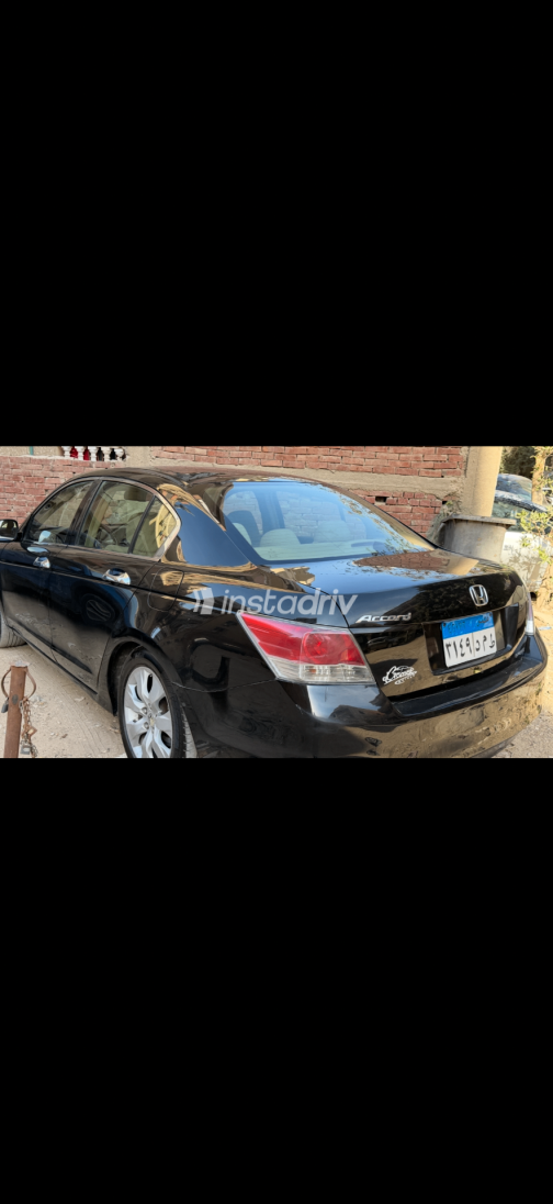 Honda Accord 2009 Black Automatic Used for Sale in El Haram - 3