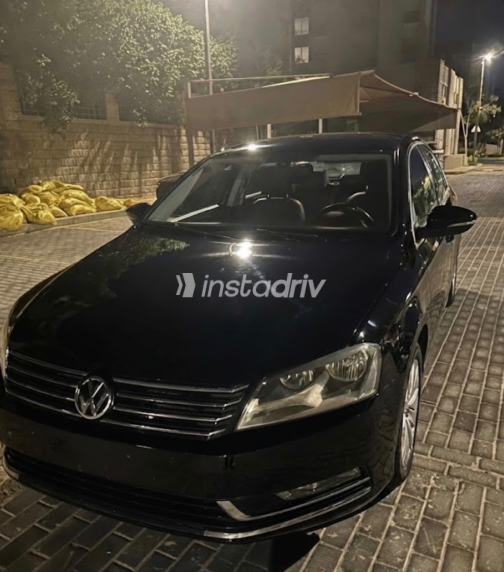 Volkswagen Passat 2012 Black Automatic Used for Sale in Cairo - 3
