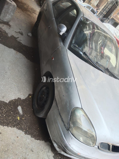 Daewoo Nubira 2002 Silver Manual Used for Sale in El Haram - 5