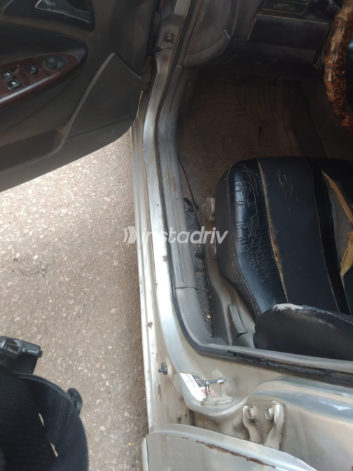 Daewoo Nubira 2002 Silver Manual Used for Sale in El Haram - 9