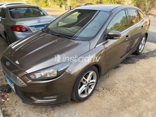 Ford Focus 2017 Brown Automatic Used for Sale in Cairo - 1