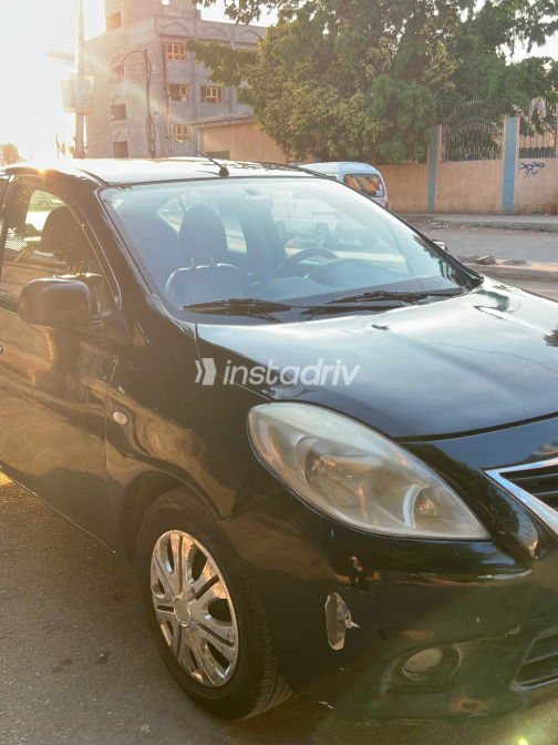 Nissan Sunny 2013 Black Automatic Used for Sale in Kafr Shukr - 3