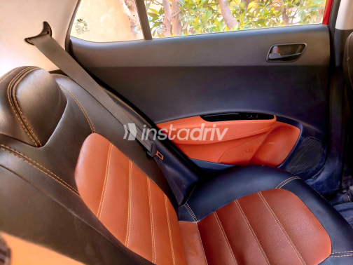 Hyundai Grand i10 2016 White Automatic Used for Sale in Cairo - 1