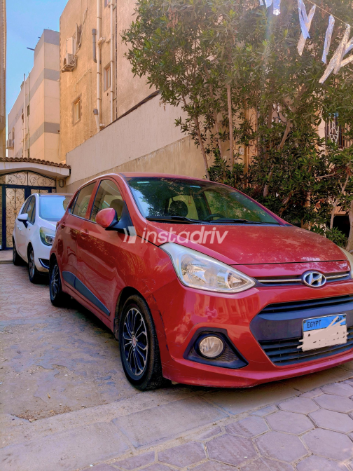 Hyundai Grand i10 2016 White Automatic Used for Sale in Cairo - 6