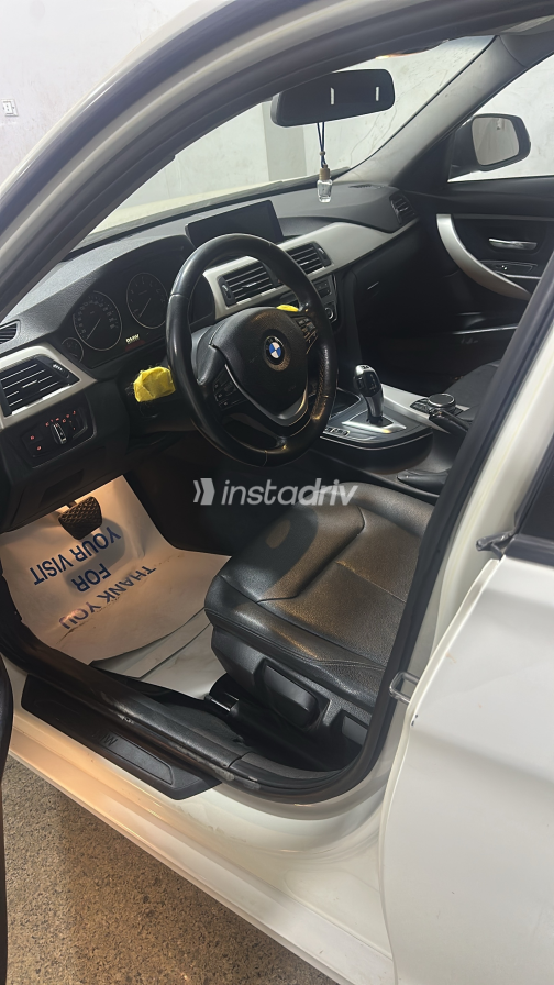 بي ام دبليو 318 2019 أبيض أوتوماتيك مستعملة للبيع في الجيزة - 3